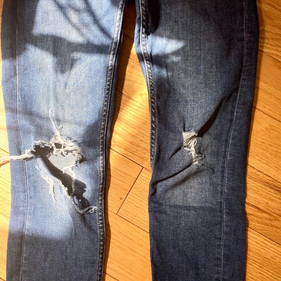 Zara Dark Wash Skinny Jeans - Picture 4 of 7